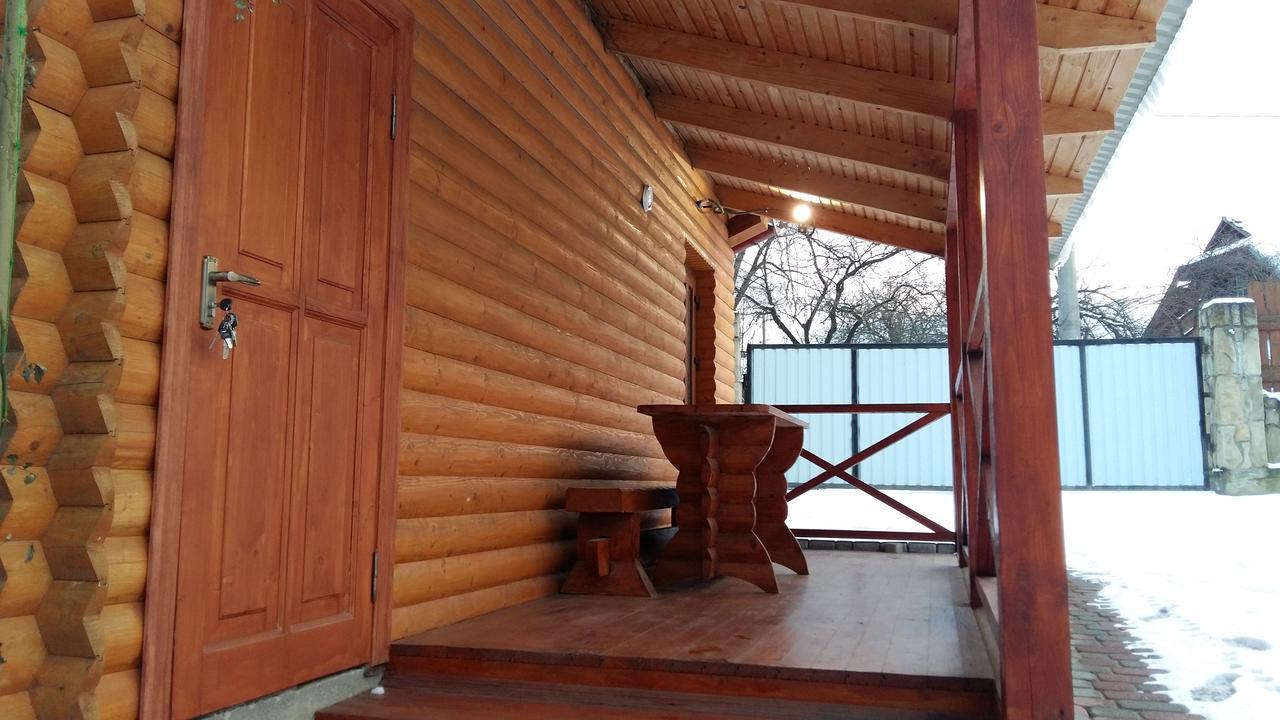 Hotel Karpatska Mria Jaremče Esterno foto