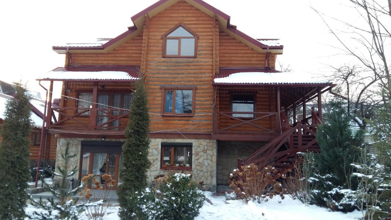 Hotel Karpatska Mria Jaremče Esterno foto