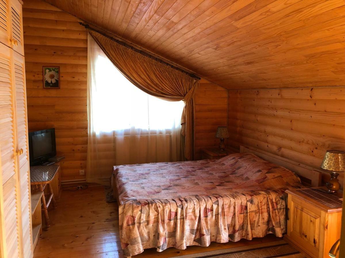 Hotel Karpatska Mria Jaremče Esterno foto